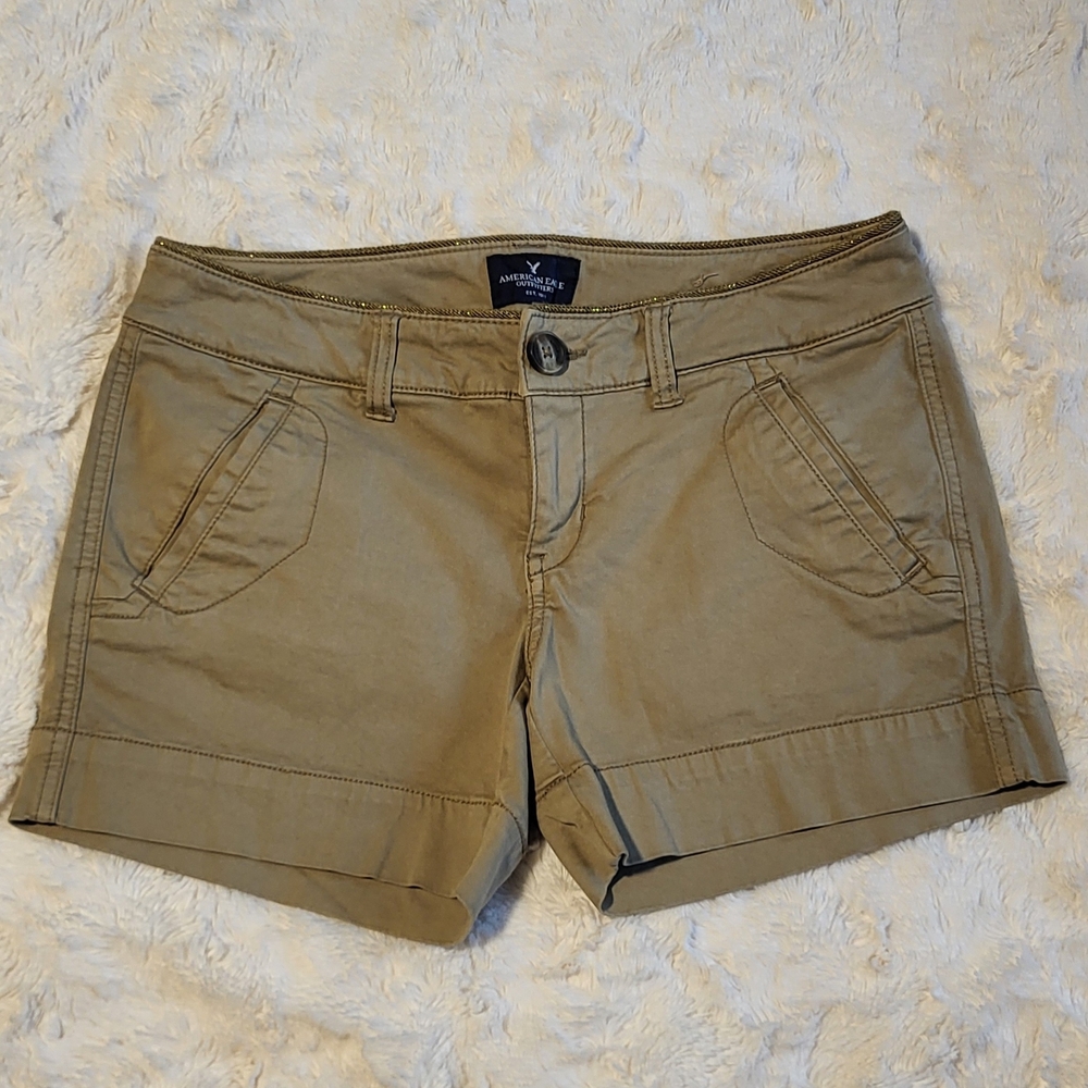 American Eagle Outfitters Women's Khaki Cargo Shorts